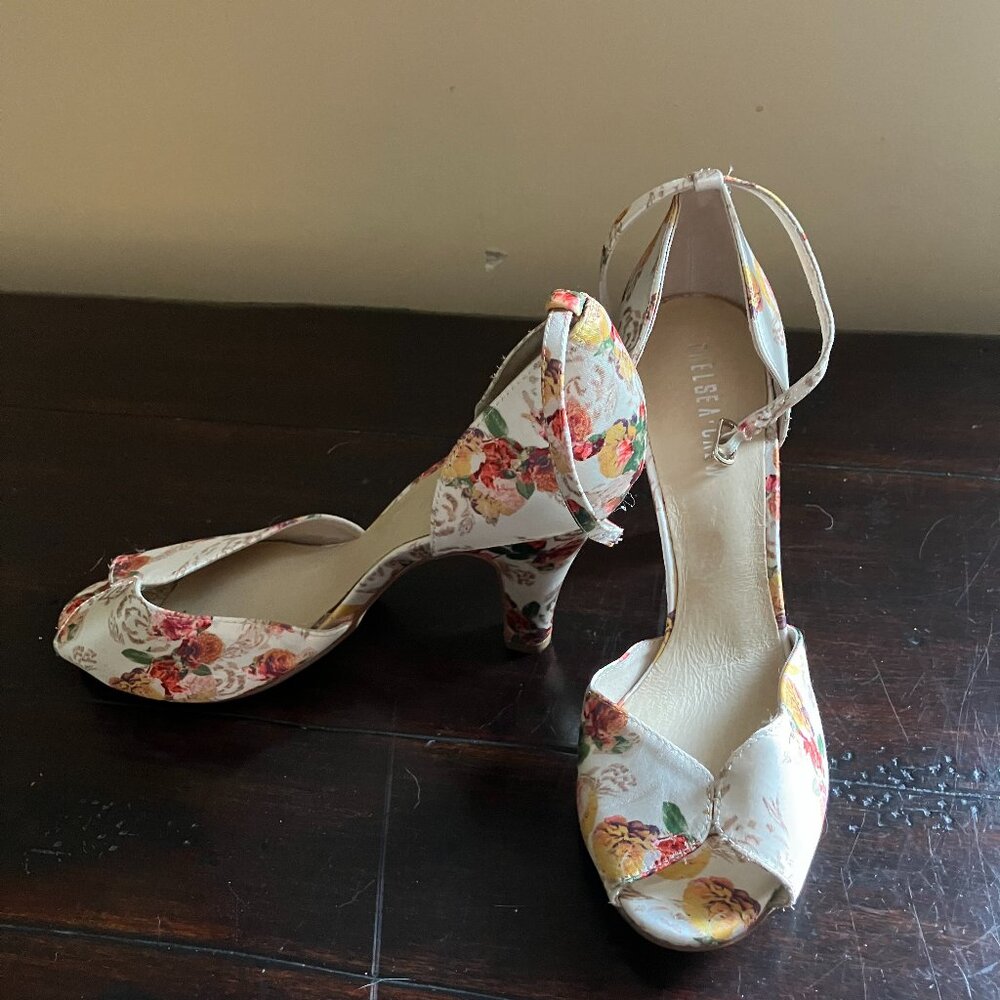 Chelsea Crew Fine Dining Peep Toe Heel FLORAL
